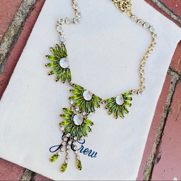 J.Crew Golden Moss Gem Fan Statement Necklace NWOT - Picture 2 of 11